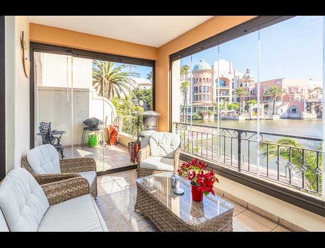 2 BEDROOM APARTMENT TO LET IN CENTURY CITY